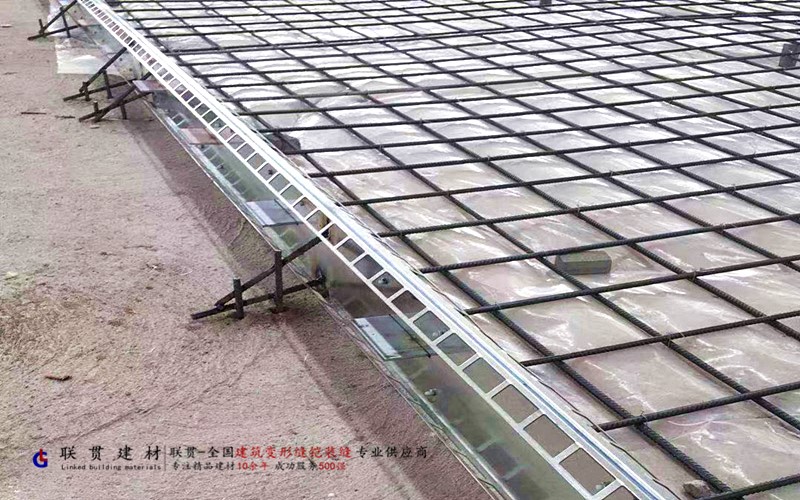 西双版纳LG160-3000镀锌钢板铠装缝案例